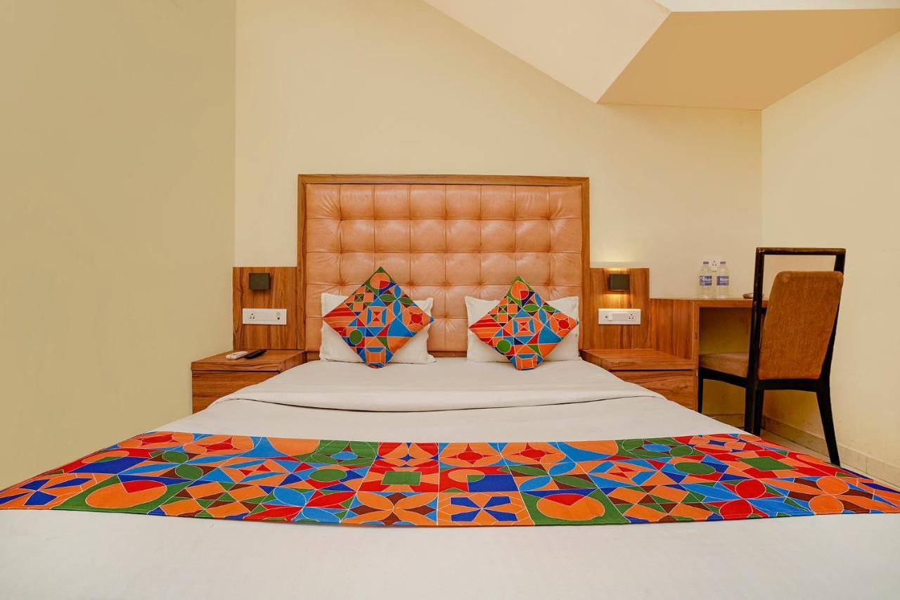 Fabexpress Emerald Inn Mumbai Dış mekan fotoğraf