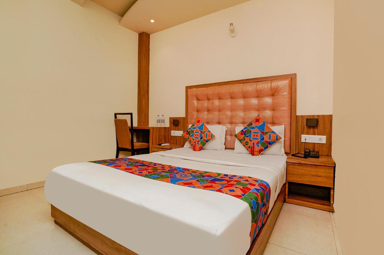 Fabexpress Emerald Inn Mumbai Dış mekan fotoğraf